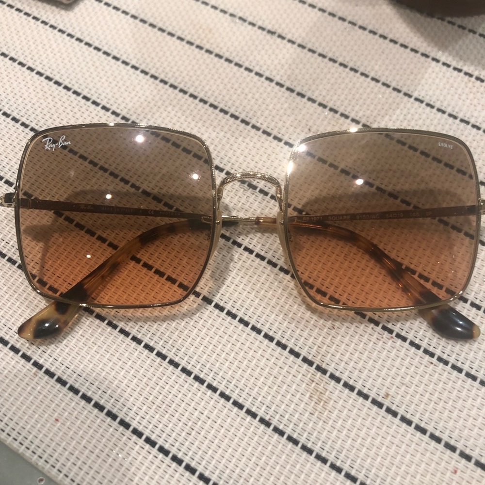 Ray Ban Sunglasses 🕶